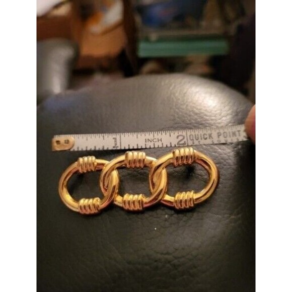 Vintage Goldtone Three Circle Loop Link Rope Chain Brooch Pin - Picture 6 of 6